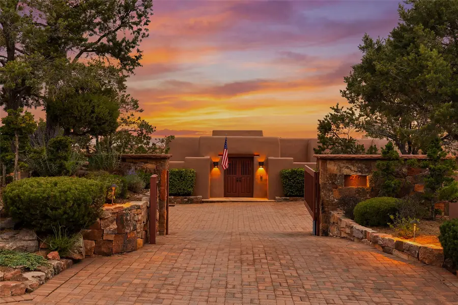 1236 N Summit Drive, Santa Fe, NM 87501 - #2