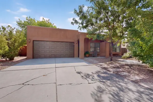 7495 Sagebrush Road, Santa Fe, NM 87507