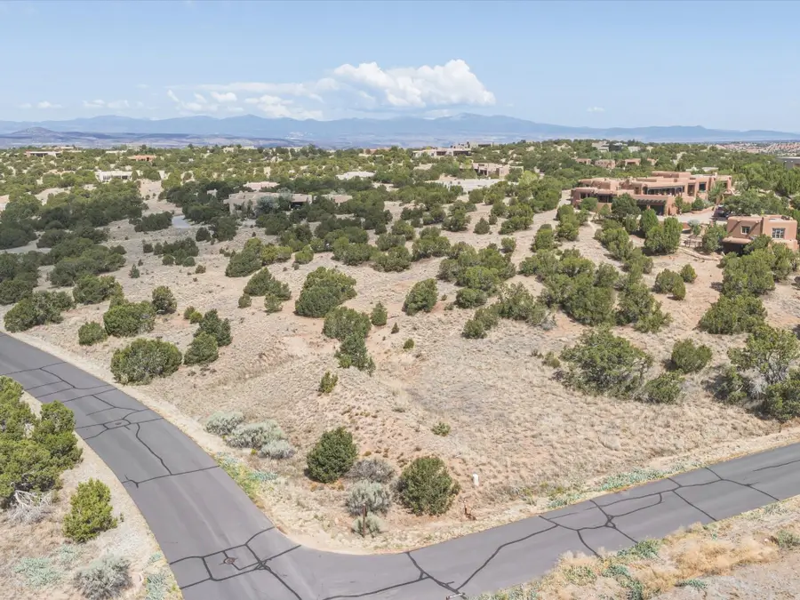 4 Hollyhock Cir, Santa Fe, NM 87506 - #3