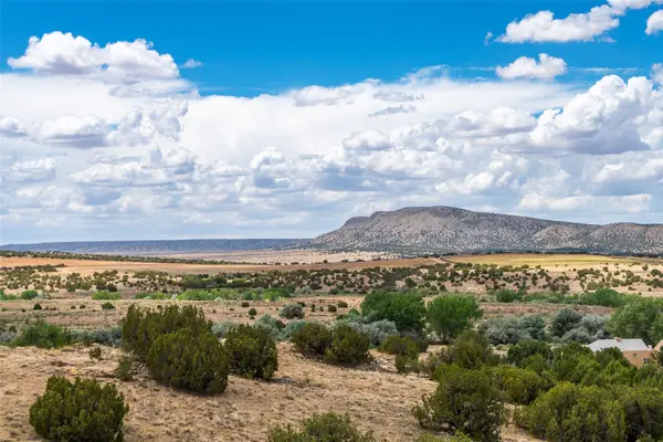 39 Camino Los Angelitos, Galisteo, NM 87541