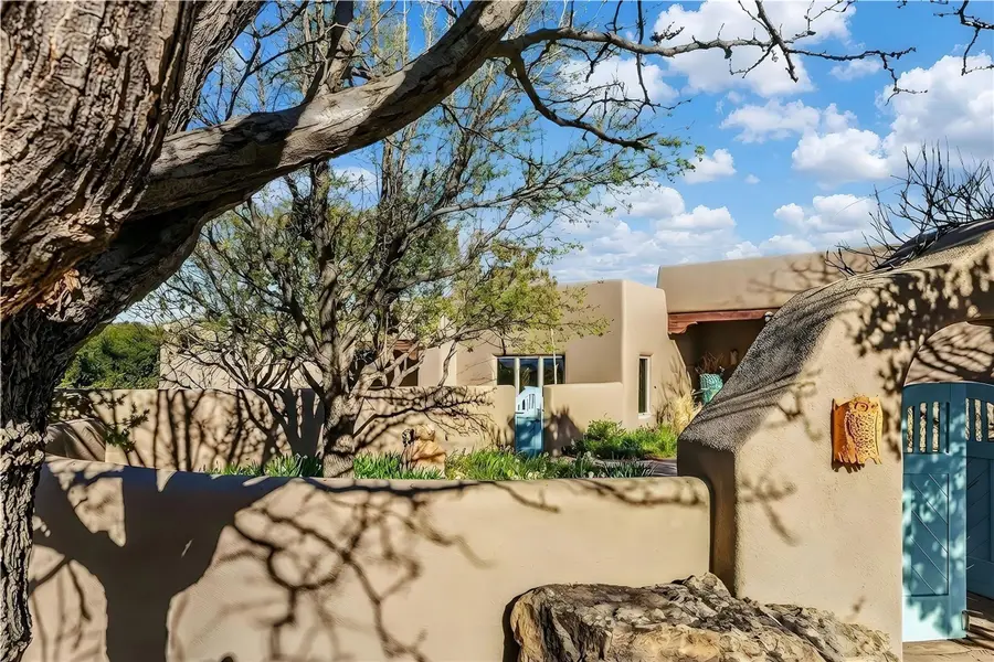 19 Falling Star Circle, Santa Fe, NM 87506 - #3