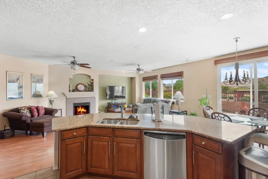 1814 Paseo De La Villa Se, Rio Rancho, NM 87124 - #3