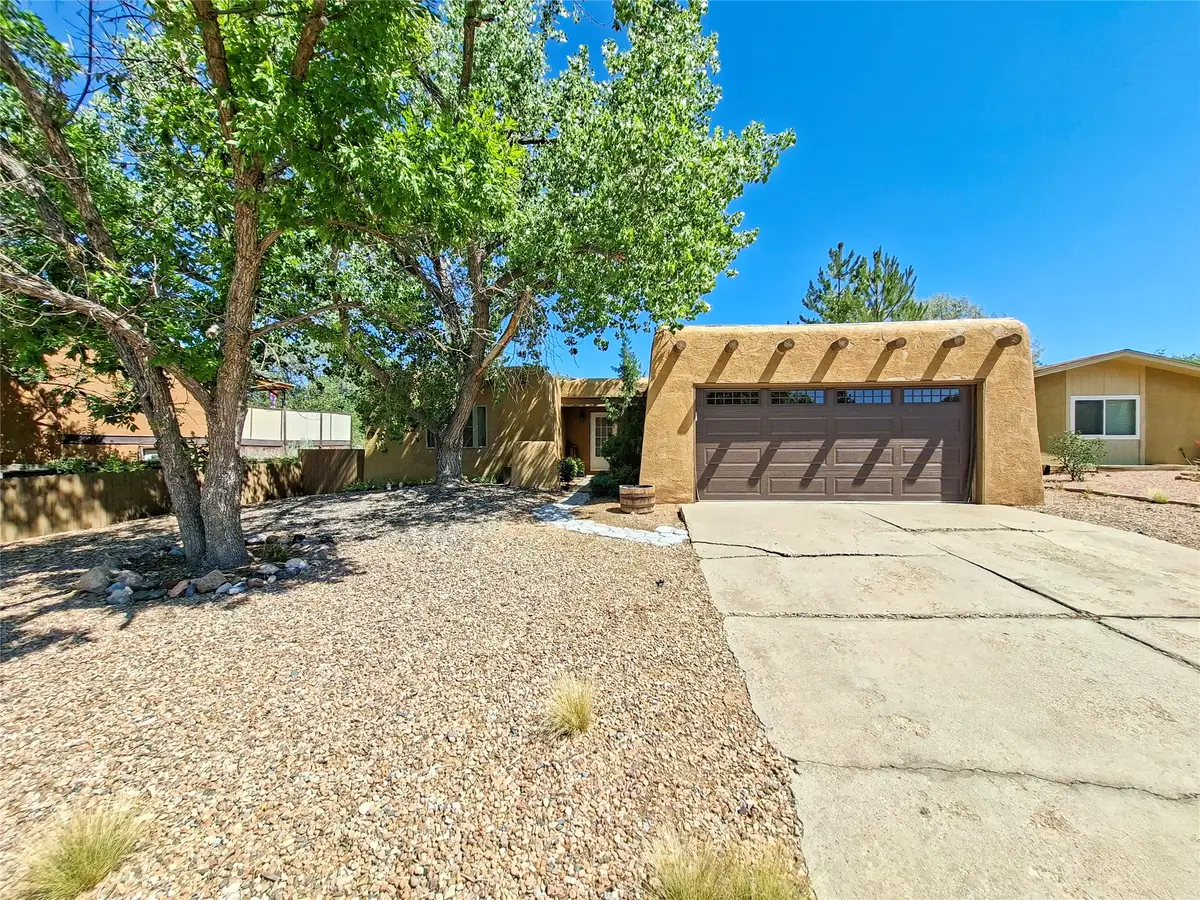 2531 Camino Cabestro, Santa Fe, NM 87505 - #1