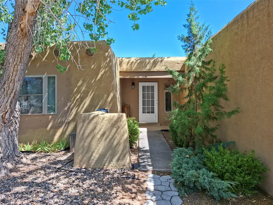 2531 Camino Cabestro, Santa Fe, NM 87505 - #3