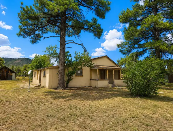 901 Grove Avenue, Chama, NM 87520