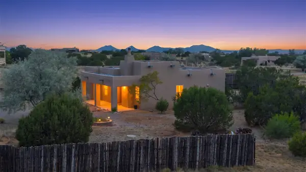 7 Gaviota Road, Santa Fe, NM 87508
