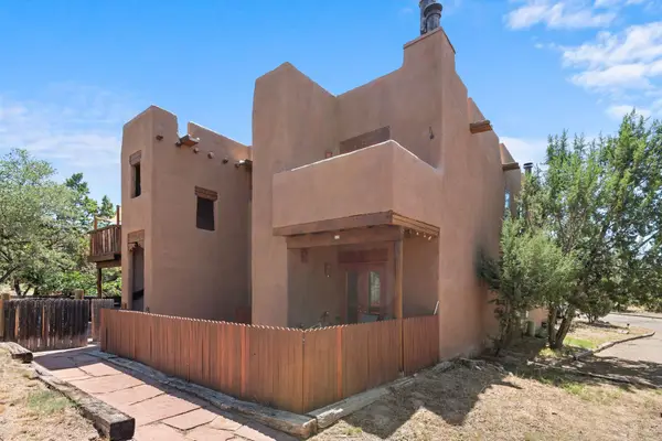 2600 Zia #I-15, Santa Fe, NM 87505