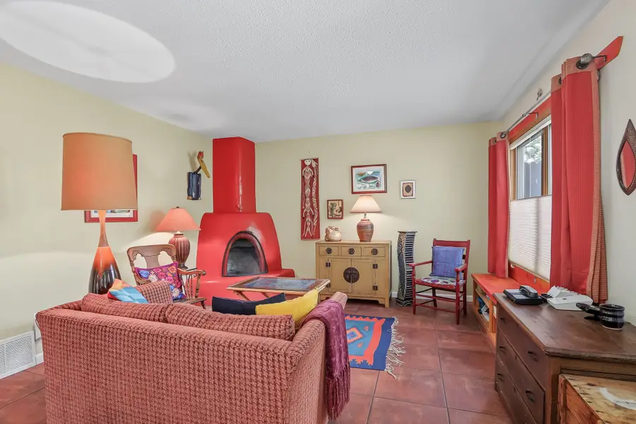 990 Calle Katarina, Santa Fe, NM 87507 - #3