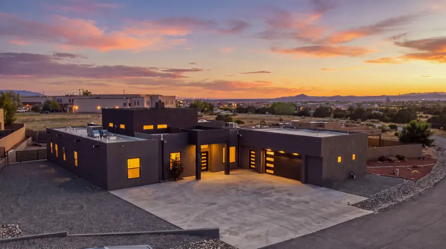 4421 Mission Bend, Santa Fe, NM 87507 - #2