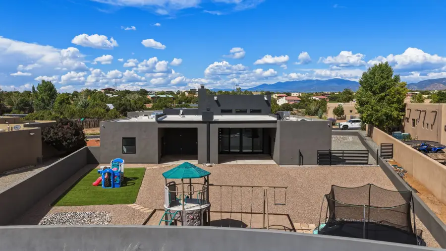 4421 Mission Bend, Santa Fe, NM 87507 - #3