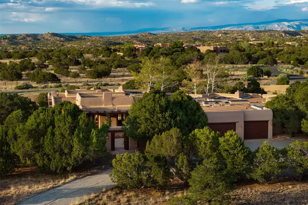 26 Picacho Peak, Santa Fe, NM 87506