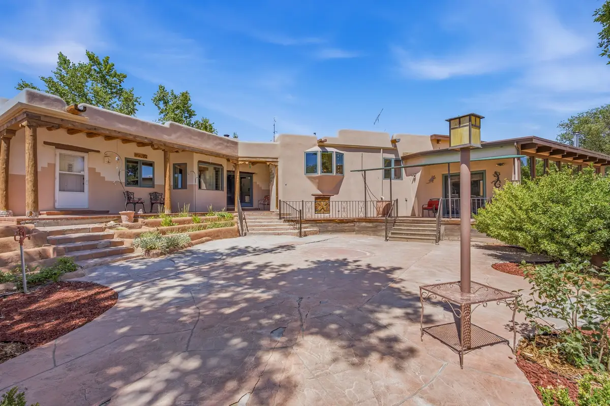 132 County Road 84c #A, Santa Fe, NM 87506 - #1