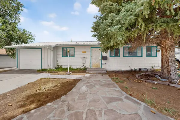 1453 Oakwood Loop, Los Alamos, NM 87544
