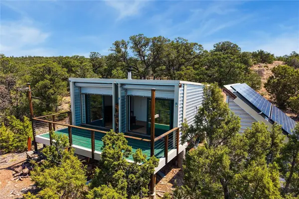 201-B Soaring Hawk Trail, Santa Fe, NM 87508