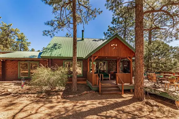 7 Log House Road, Glorieta, NM 87535
