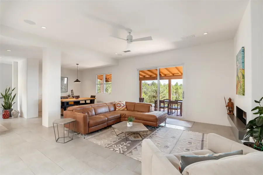 1667 Sentiero Della Villa, Santa Fe, NM 87506 - #3