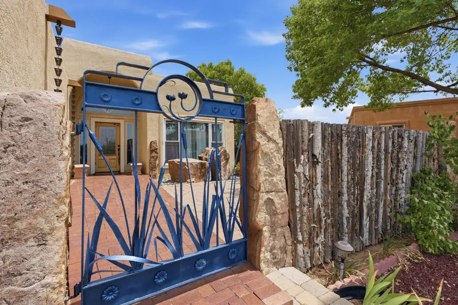 2701 La Silla Dorada, Santa Fe, NM 87505 - #3