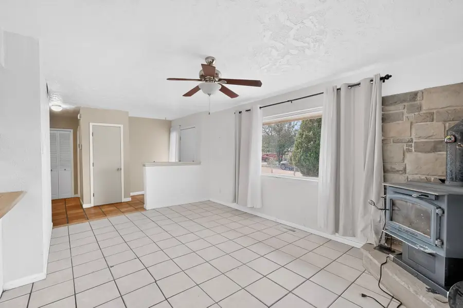 1907 E Shadowood, Espanola, NM 87532 - #2