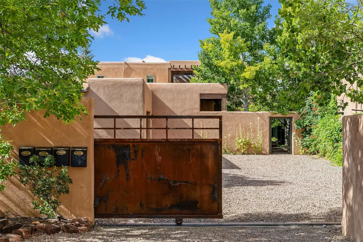 992 and 994 Old Pecos Trail, Santa Fe, NM 87505 - #1