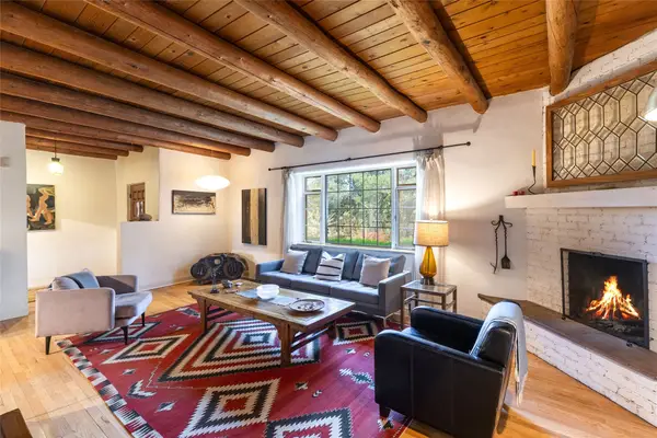 616 Camino Rancheros, Santa Fe, NM 87505