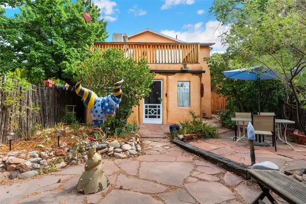 614 Paseo De Peralta, Santa Fe, NM 87501