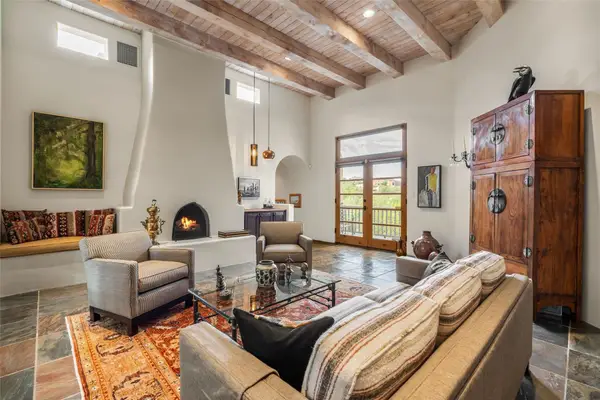 777 Paseo Cresta, Santa Fe, NM 87501