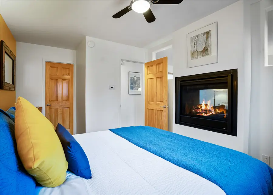 527 Alameda Street E #4, Santa Fe, NM 87501 - #3
