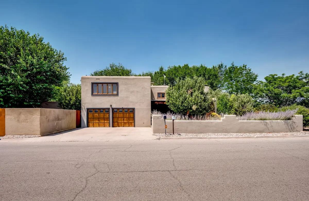 428 Camino Santa Cruz, Espanola, NM 87532 - #1