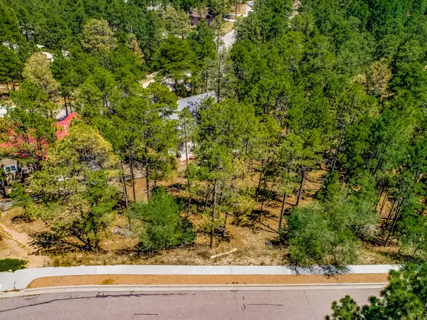 202 Maple Drive, Los Alamos, NM 87544