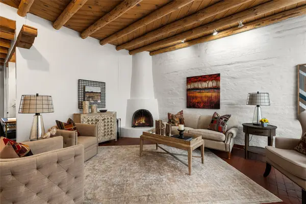 722 Bishops Lodge Road, Santa Fe, NM 87501