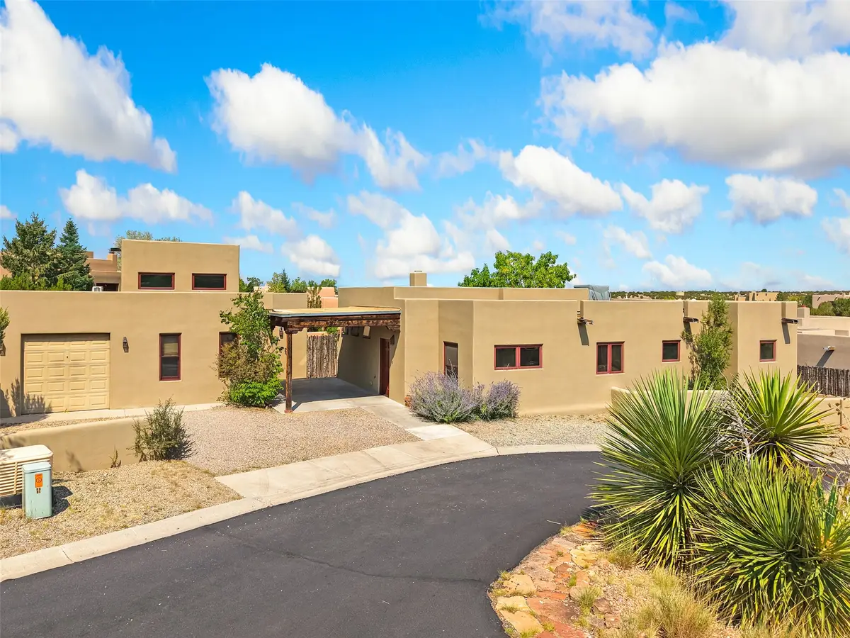 3 Calle Las Casas, Santa Fe, NM 87507 - #1