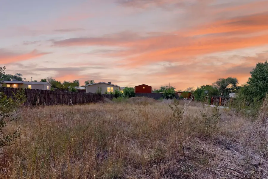962 Acequia De Las Joyas, Santa Fe, NM 87505 - #2