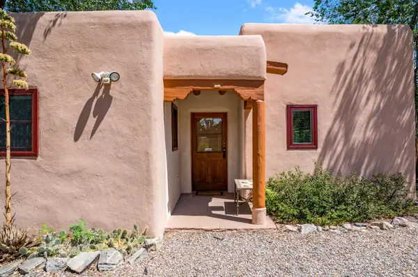 121 Bob, Santa Fe, NM 87501