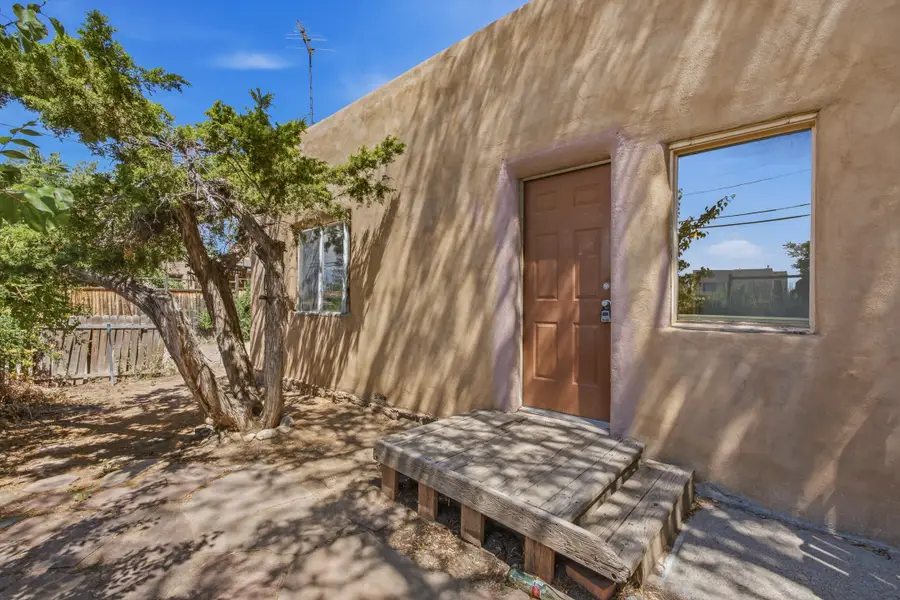 511 & 513 Alarid #A/B A/B, Santa Fe, NM 87501 - #3