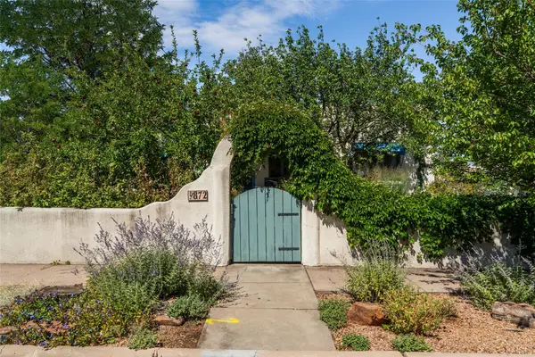 872 Don Cubero, Santa Fe, NM 87505