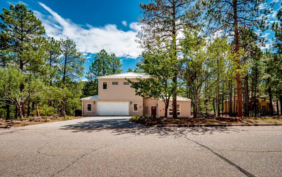 135 Maple Drive, Los Alamos, NM 87544 - #3