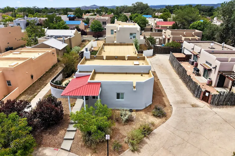 4325 Vuelta Colorada, Santa Fe, NM 87507 - #2