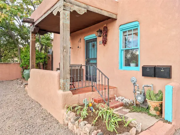 824 Agua Fria Street, Santa Fe, NM 87501