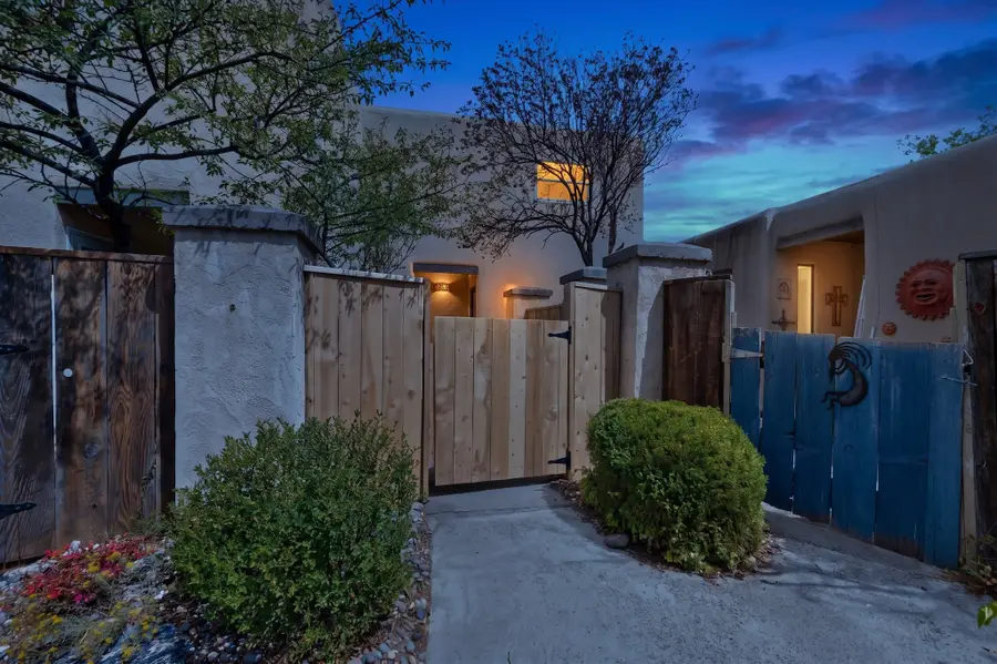 3079 Plaza Blanca, Santa Fe, NM 87507 - #2