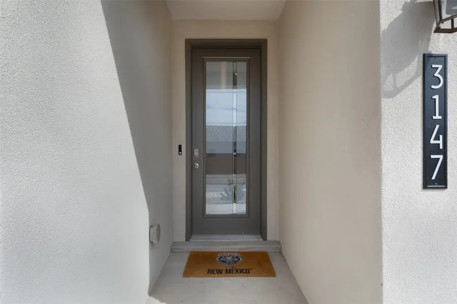 3147 Vista Luna, Santa Fe, NM 87507 - #3