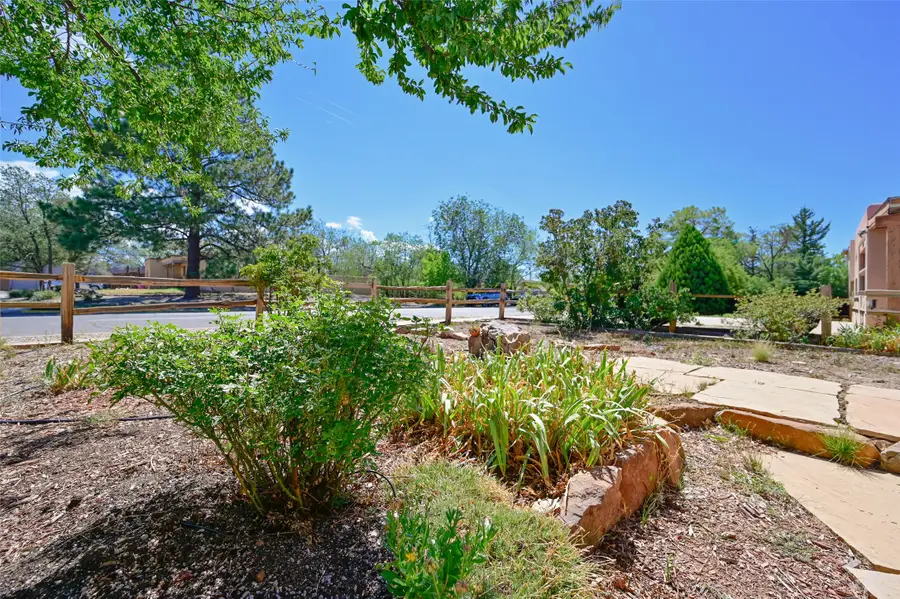 2592 Camino Chueco, Santa Fe, NM 87505 - #3
