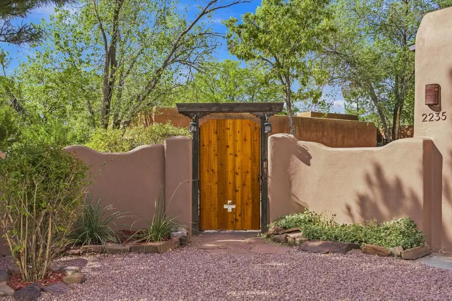 2235 Vuelta San Marcos, Santa Fe, NM 87505 - #2