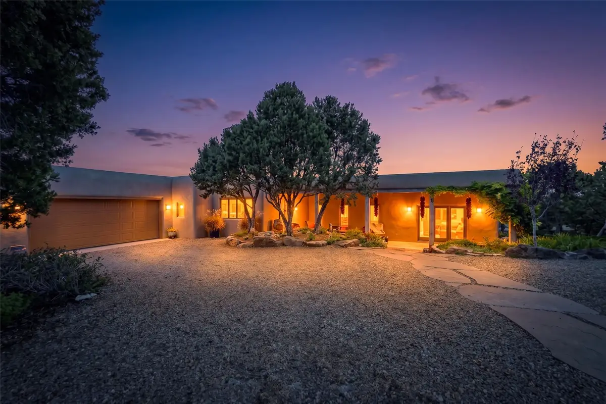 15 Vista La Esperanza, Santa Fe, NM 87506 - #1