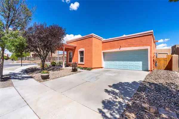 4603 Solecito Loop, Santa Fe, NM 87507