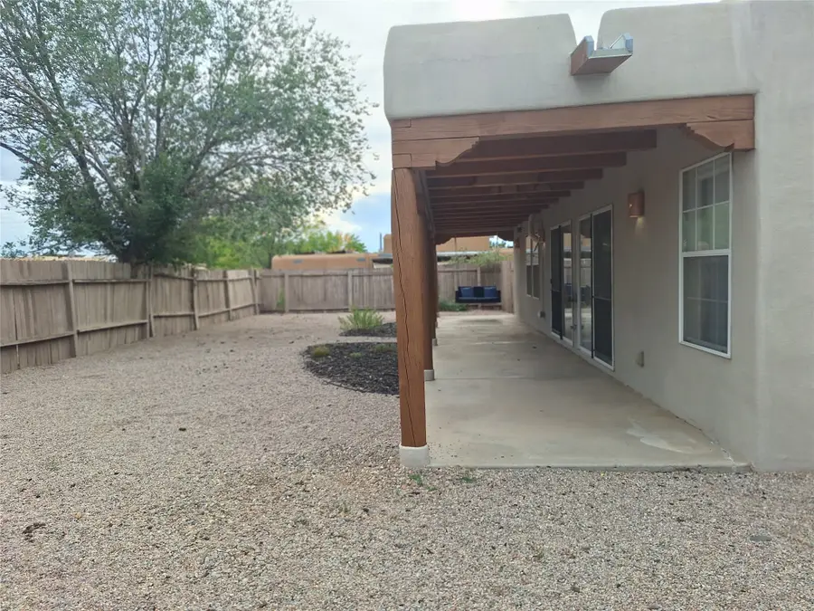 997 Calle Carmilita, Santa Fe, NM 87505 - #2