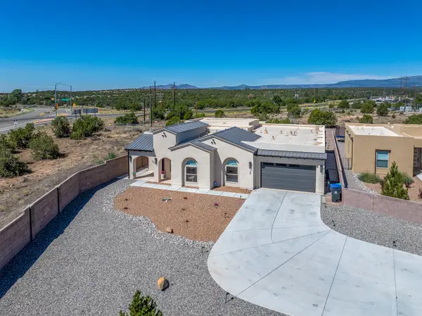 35 Confianza, White Rock, NM 87547