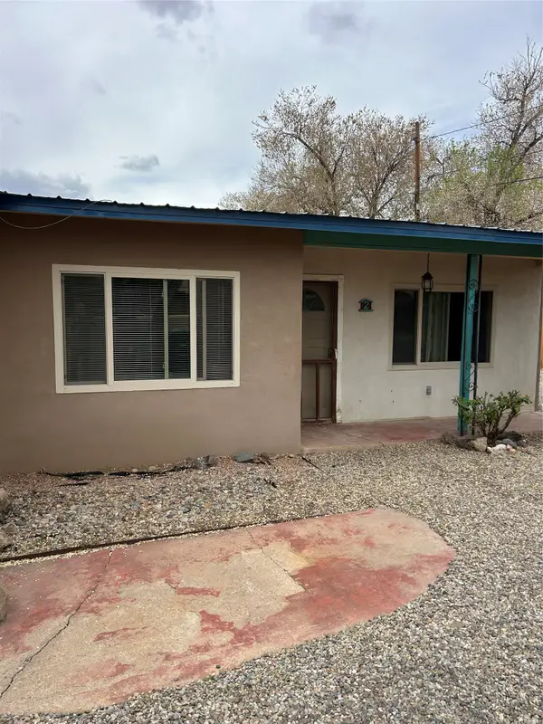 3120 Jemez Road, Santa Fe, NM 87507
