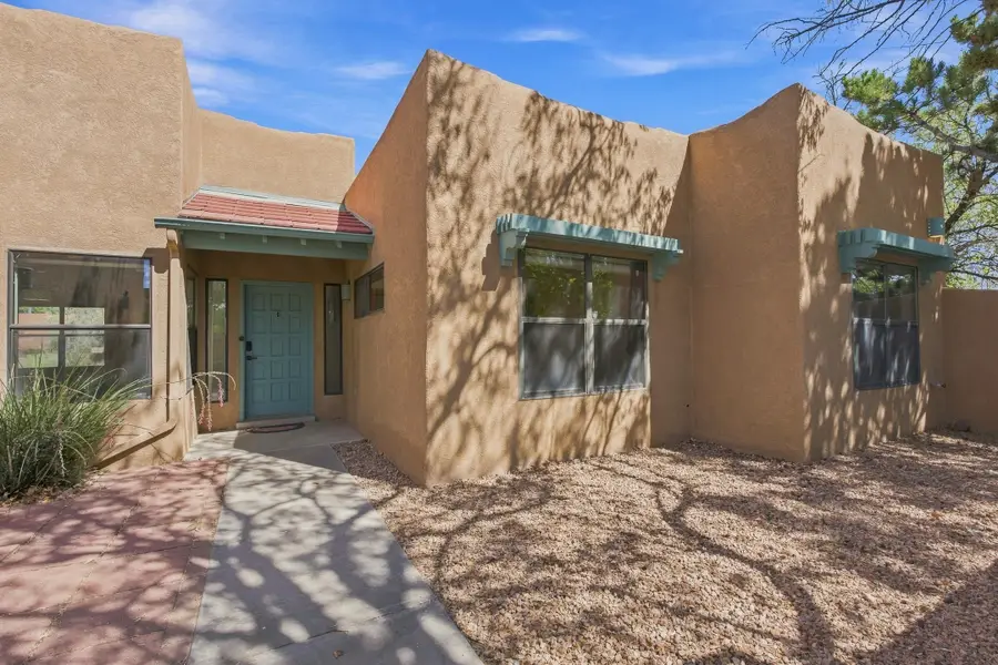 7401 Saratoga Lane, Santa Fe, NM 87507 - #2