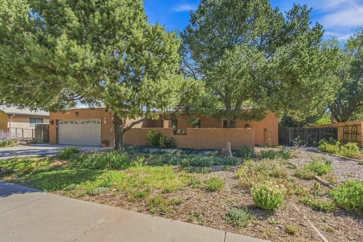 621 Paige Loop E, White Rock, NM 87547 - #1