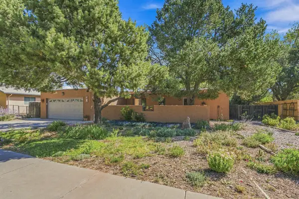 621 Paige Loop E, White Rock, NM 87547